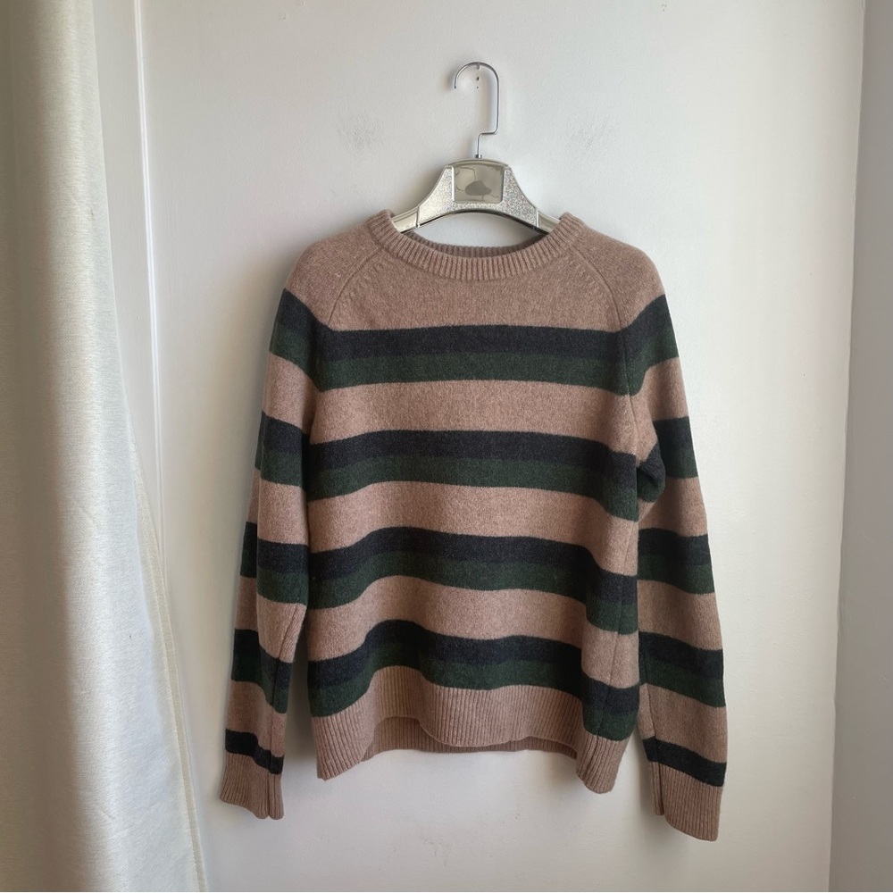 100% Lambswool Beige Stripe Sweater Green&Black stripes size M